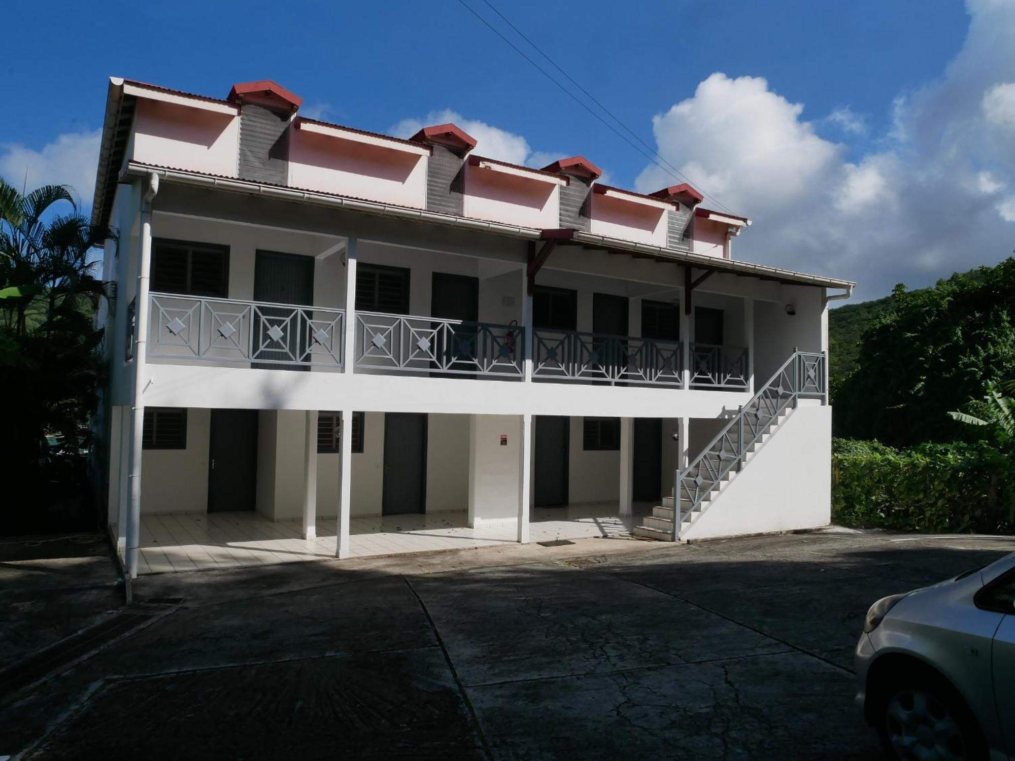 Le Duplex A Deshaies,Vue Mer ,Village A Pieds Extérieur photo